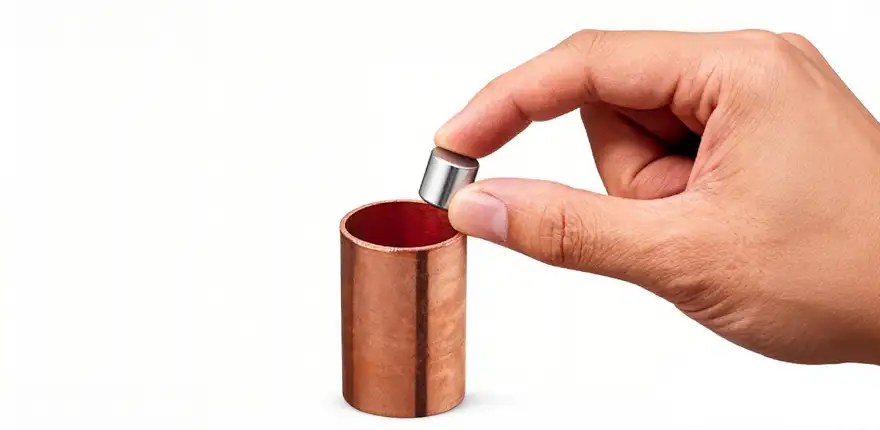 Electromagnetic induction of copper by magnets.